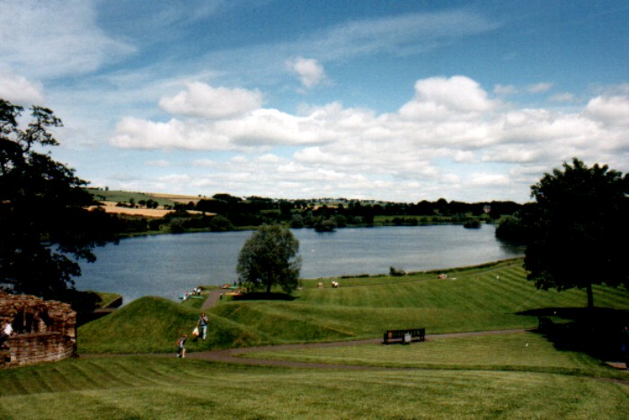 Lake at Linlithgow
